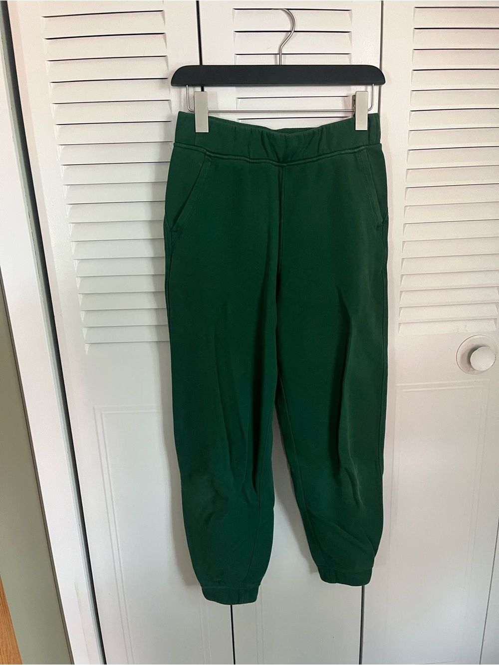 Lululemon Green Lounge Jogger Sweats